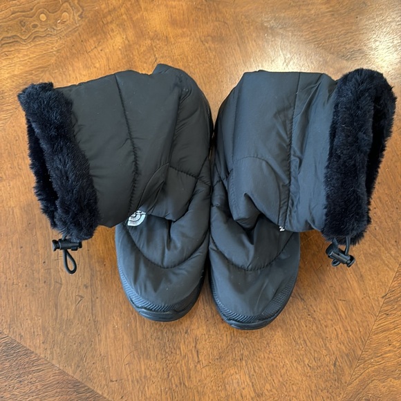 North face women size 9 expedition 700 down fill slip on bootie w/toggle closure - Picture 3 of 6